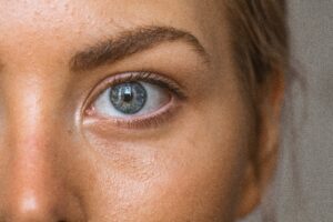 Natural Solutions for Dry Eyes and Skin